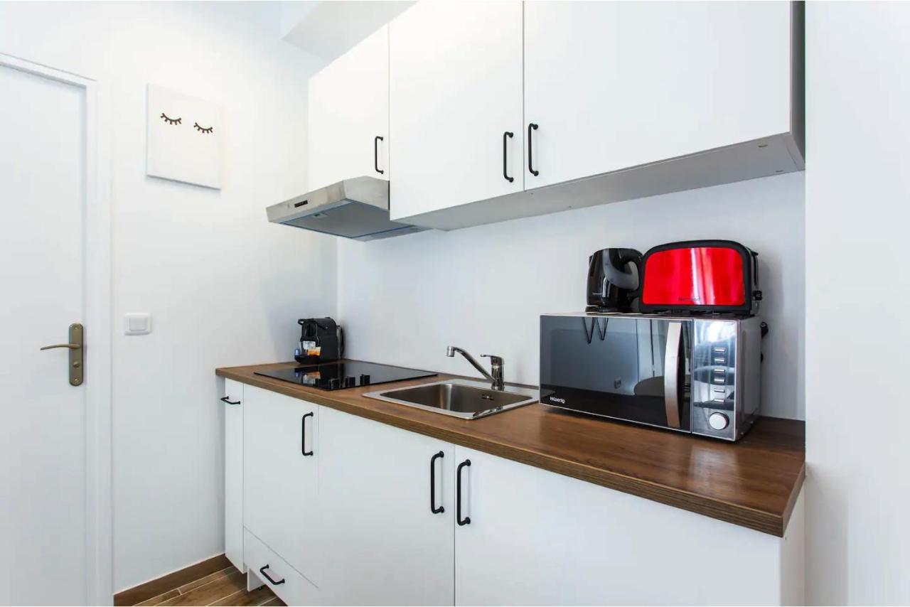 Apartament Cmg Place De Clichy - Metro Europe Paryż Zewnętrze zdjęcie