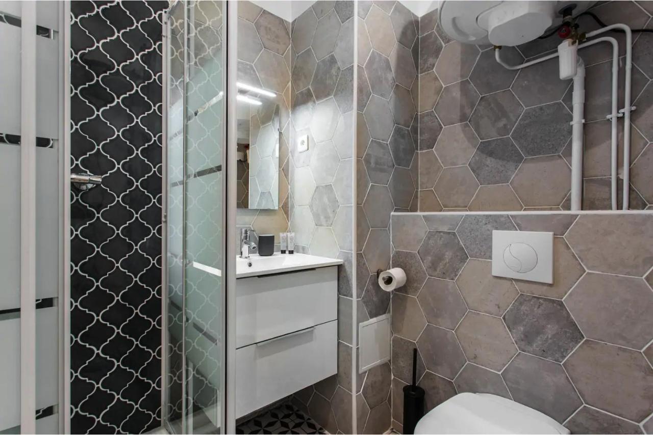 Apartament Cmg Place De Clichy - Metro Europe Paryż Zewnętrze zdjęcie