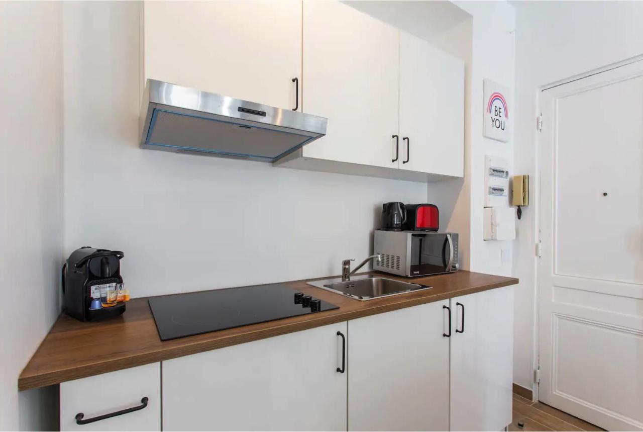 Apartament Cmg Place De Clichy - Metro Europe Paryż Zewnętrze zdjęcie